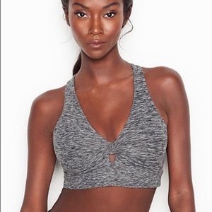 Victoria’s Secret twist front sports bra S